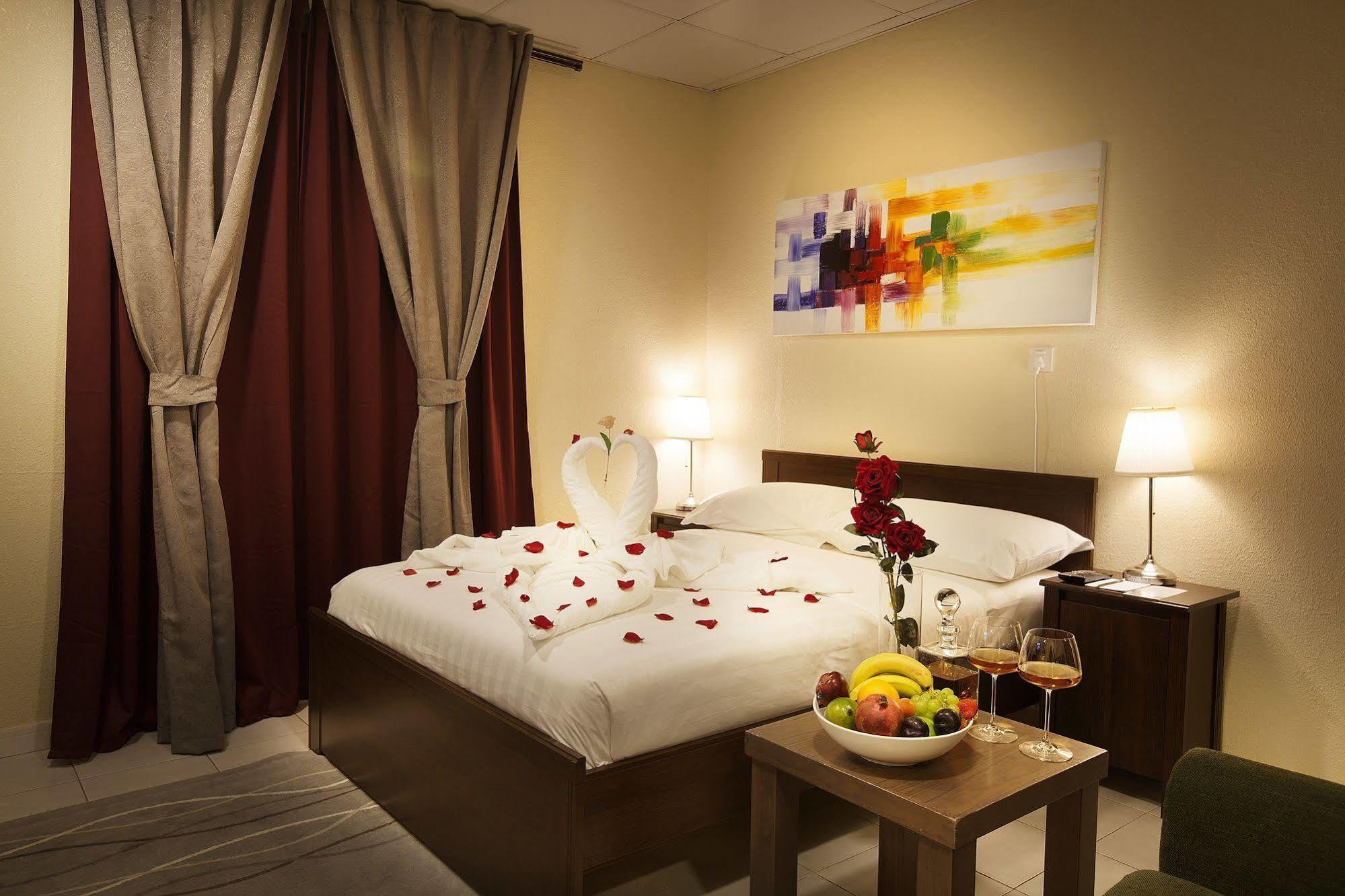 Palms Lily Hotel Suites Al-Hasa Exterior foto